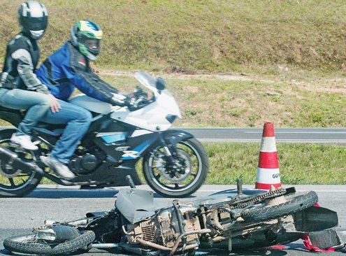 Mais de 50% de internações por acidentes são causadas por motos