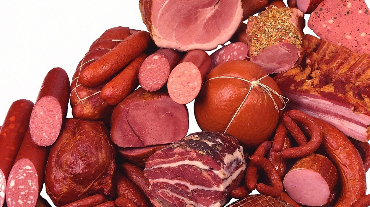 Comer carne processada eleva risco de câncer