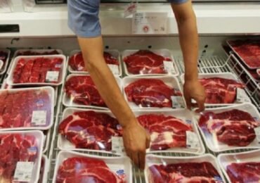 Brasileiros reduzem o consumo de proteínas após alta de preços