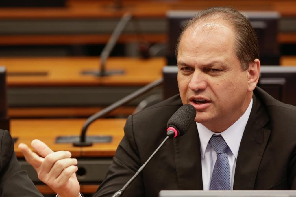 Ministro da Saúde diz que hospitais federais do Rio são ineficientes