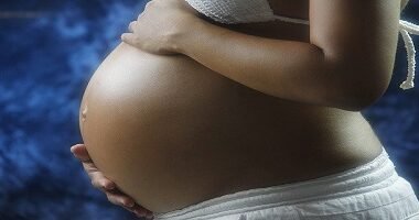 Gestante com contrato temporário tem direito à licença-maternidade