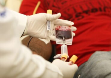 Com estoque de sangue crítico Hemoba convida voluntários