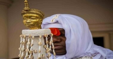 Lauro de Freitas: Rei da Nigéria entregou certificado de Território Iorubá ao Quilombo de Quingoma