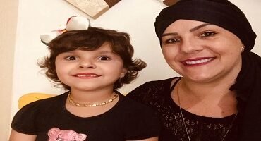 Mãe e filha que foram diagnosticadas com câncer estão curadas